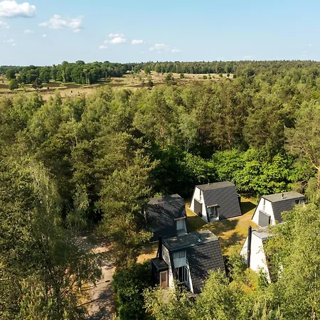 Holiday home Detached Forest With Dishwasher At De Veluwe