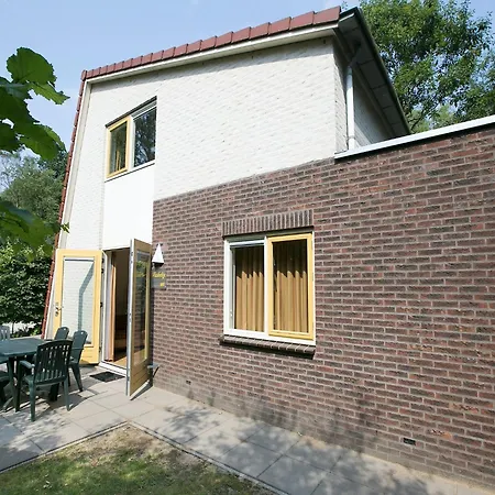 Holiday home Detached Forest With Dishwasher At De Veluwe *